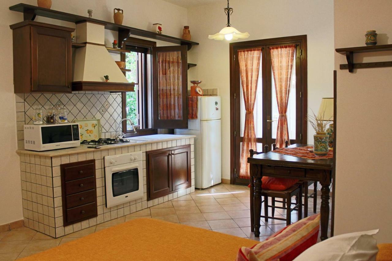 Monolocale Da Mariolina Apartment Macari Bagian luar foto