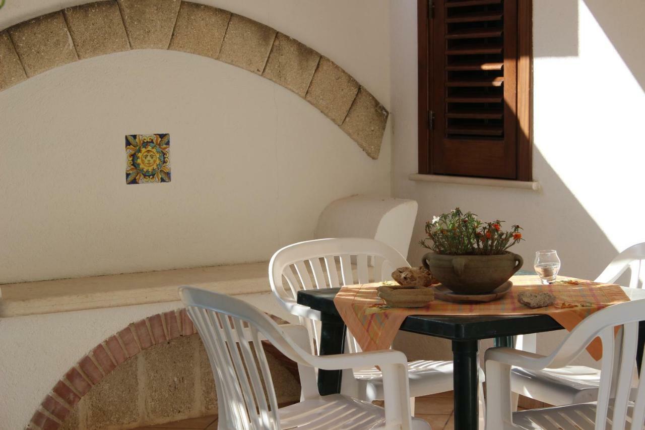 Monolocale Da Mariolina Apartment Macari Bagian luar foto