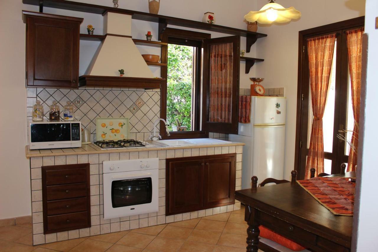 Monolocale Da Mariolina Apartment Macari Bagian luar foto