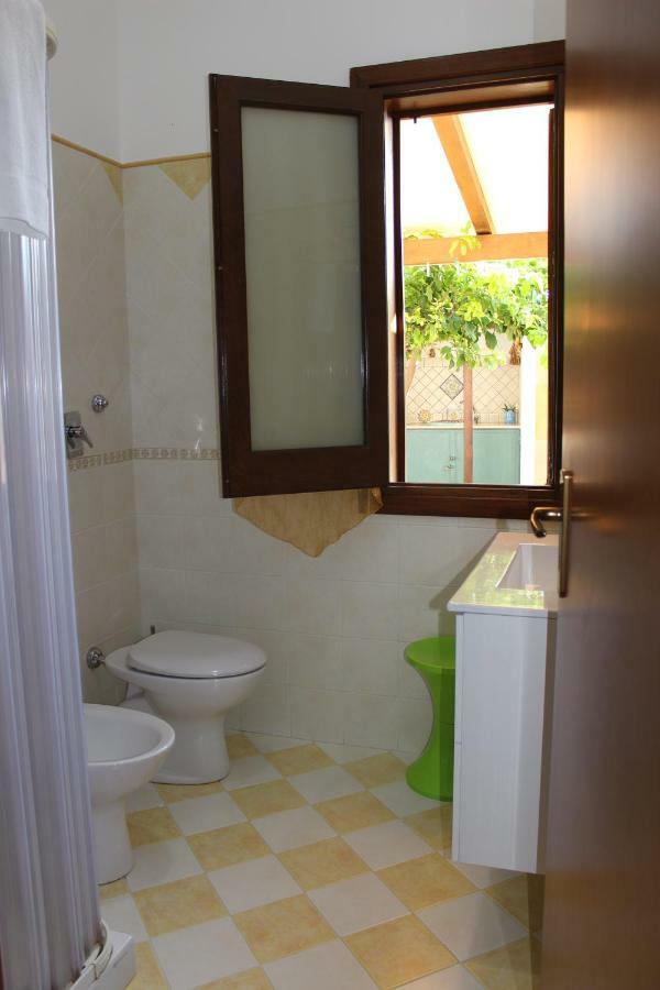 Monolocale Da Mariolina Apartment Macari Bagian luar foto